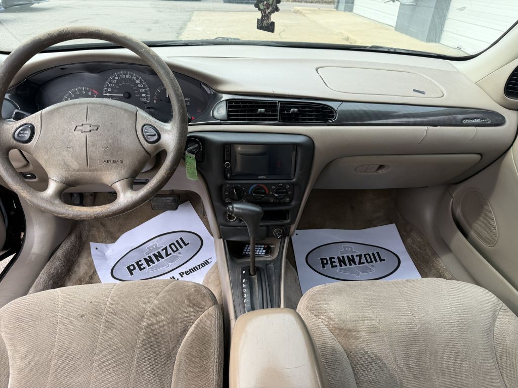 2002 Chevrolet Malibu Image 11