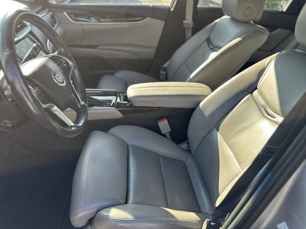 2013 Cadillac XTS Image 13