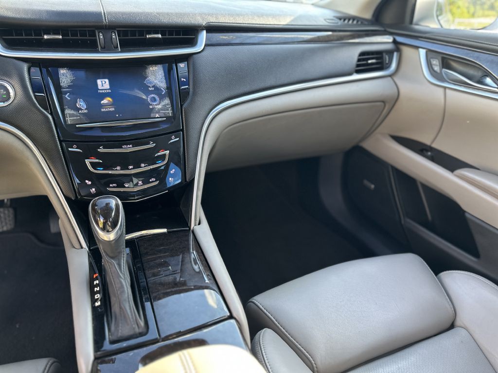 2013 Cadillac XTS Image 16