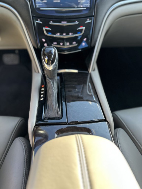 2013 Cadillac XTS Image 17