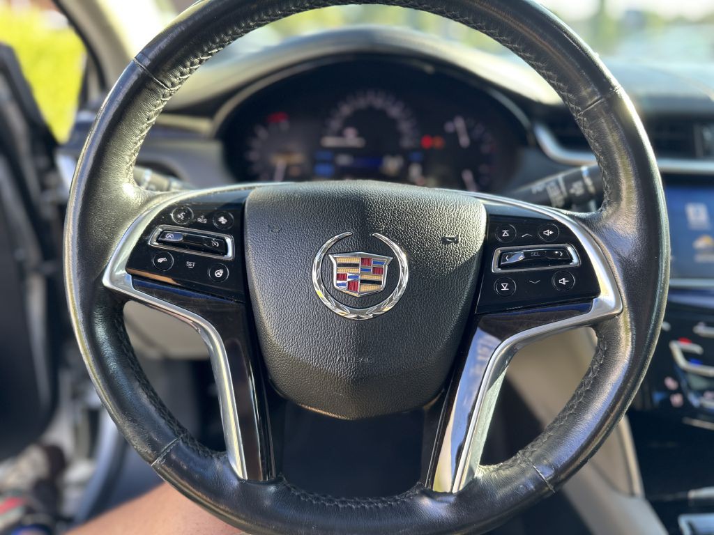 2013 Cadillac XTS Image 18