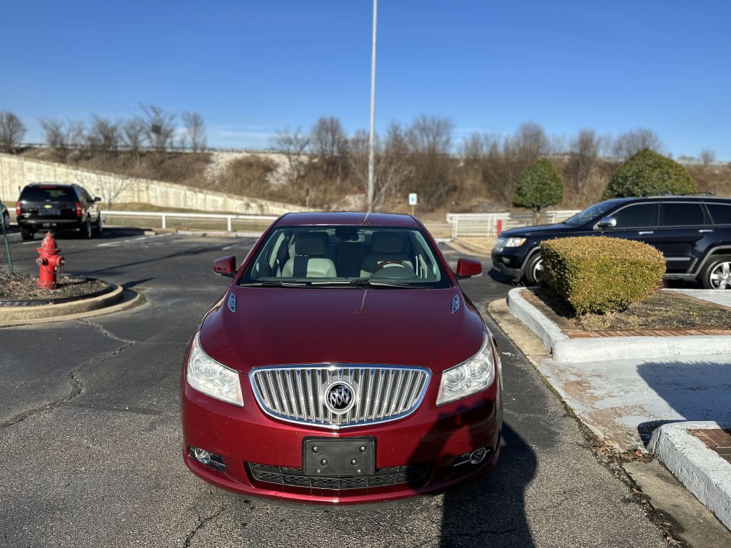 2011 Buick Lacrosse Image 3