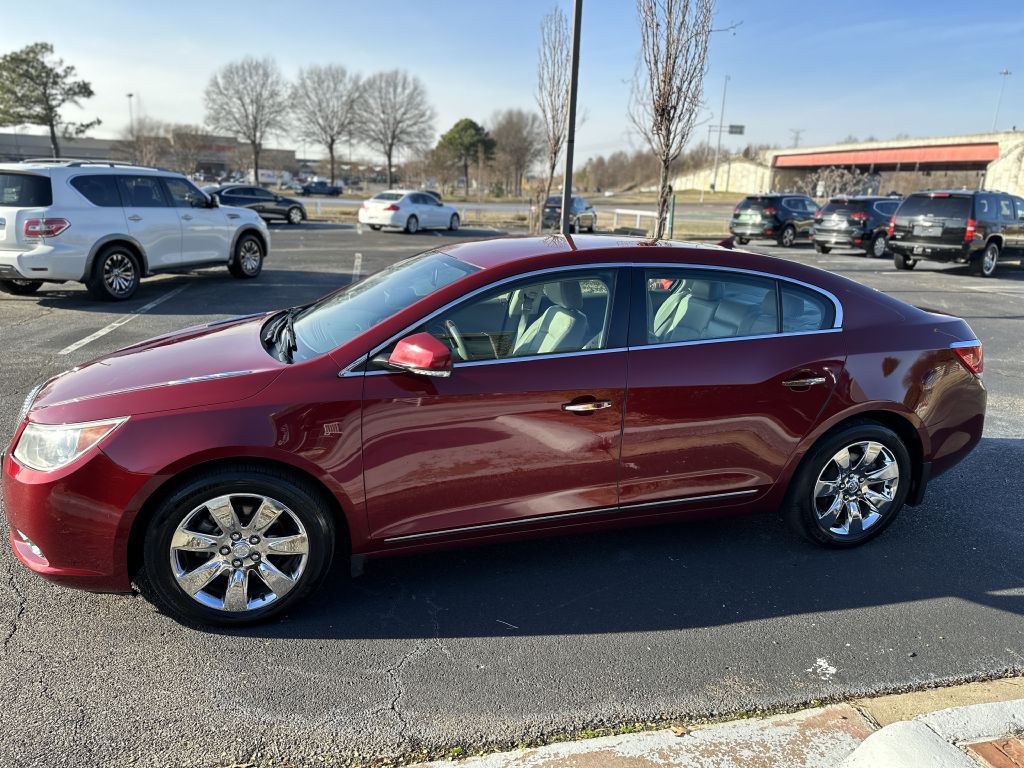 2011 Buick Lacrosse Image 5