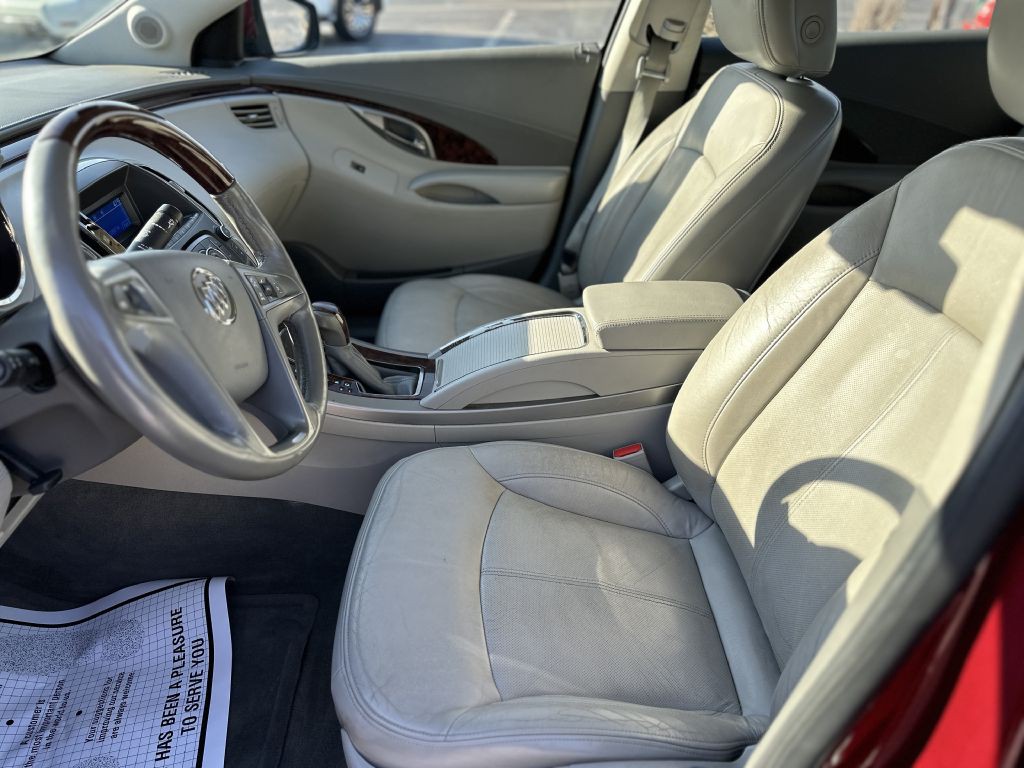2011 Buick Lacrosse Image 13
