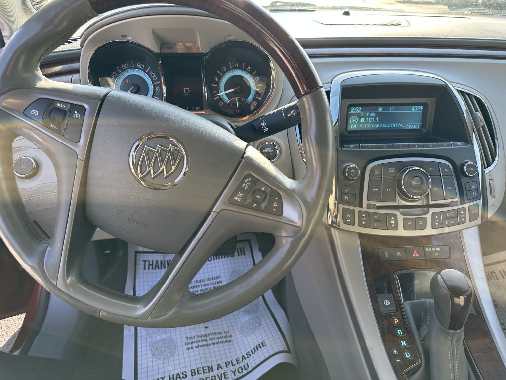 2011 Buick Lacrosse Image 16