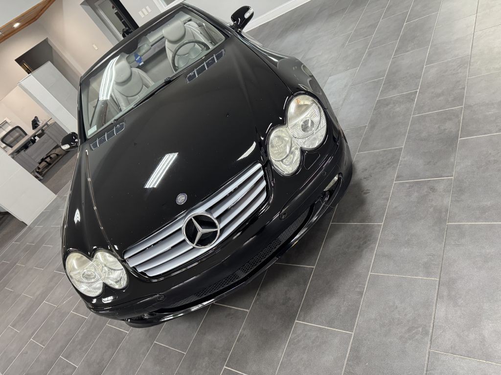 2003 Mercedes-Benz SL-Class Image 2