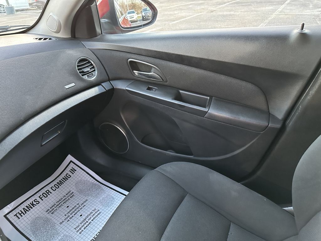 2012 Chevrolet Cruze Image 17