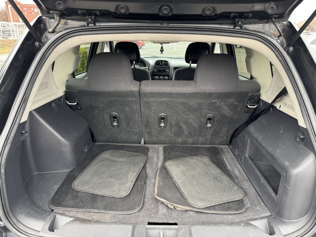 2012 Jeep Compass Image 9