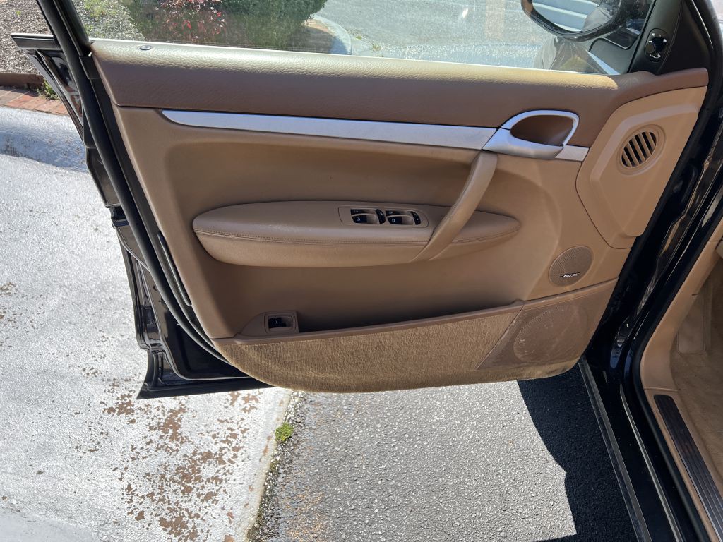 2008 Porsche Cayenne Image 11