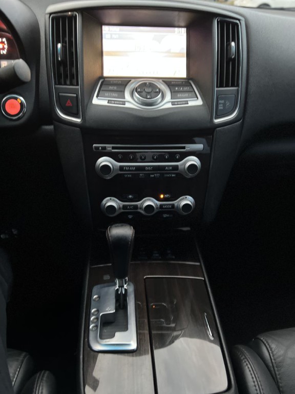 2012 Nissan Maxima Image 16