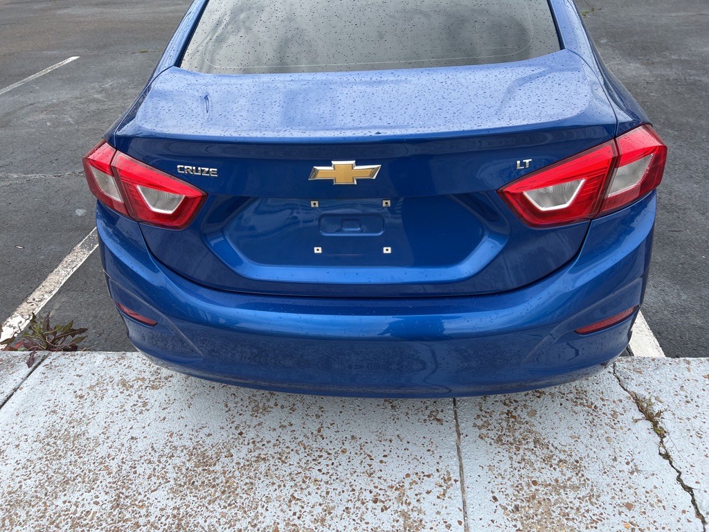 2018 Chevrolet Cruze Image 4