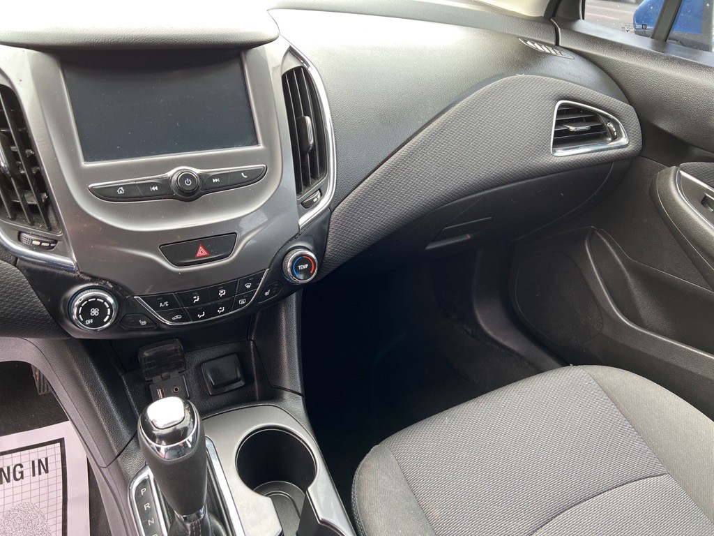 2018 Chevrolet Cruze Image 10
