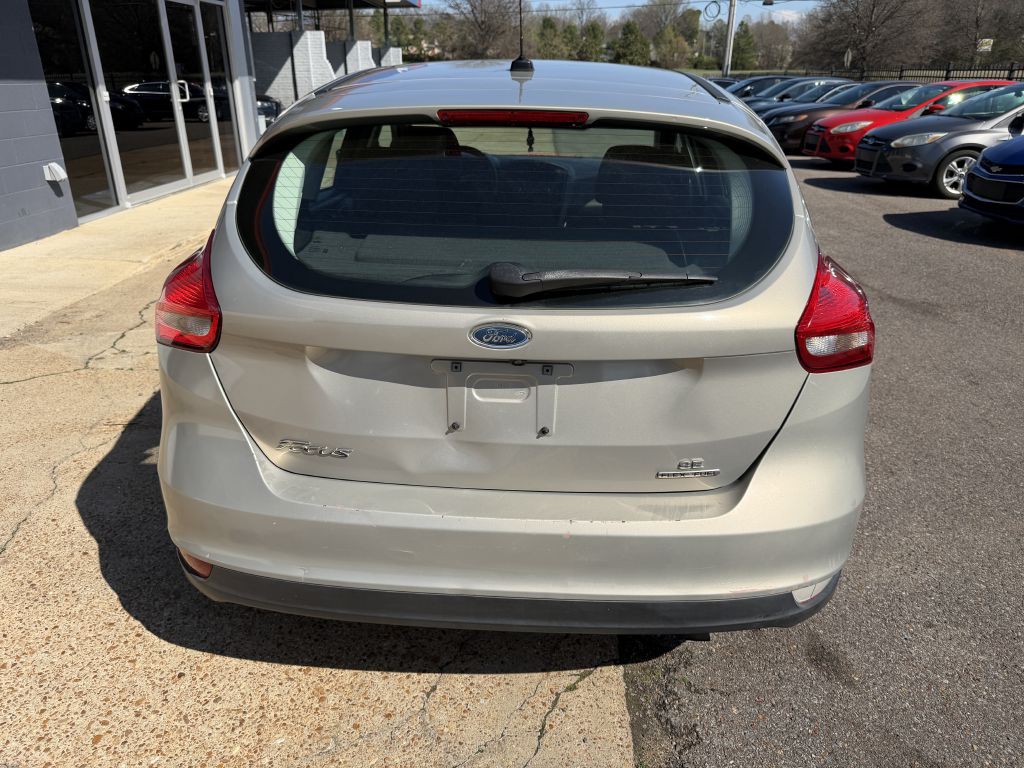 2015 Ford Focus Image 4