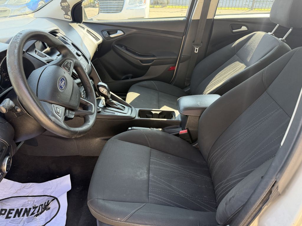 2015 Ford Focus Image 10