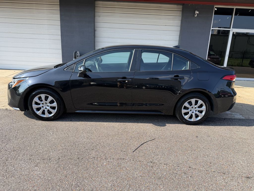 2022 Toyota Corolla Image 1