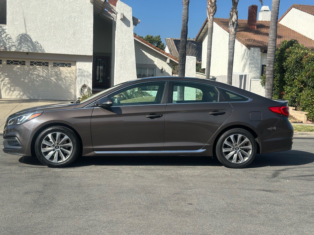 2016 Hyundai Sonata Image 3