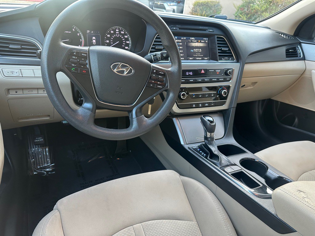 2016 Hyundai Sonata Image 9