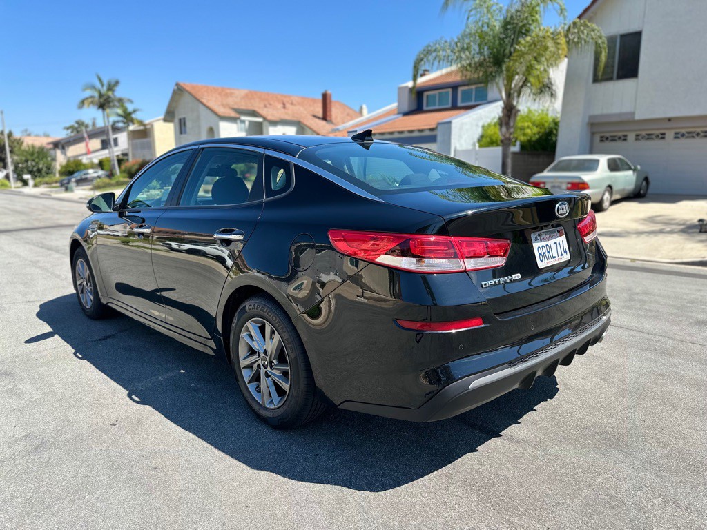 2020 Kia Optima Image 4