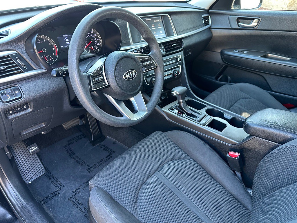 2020 Kia Optima Image 5