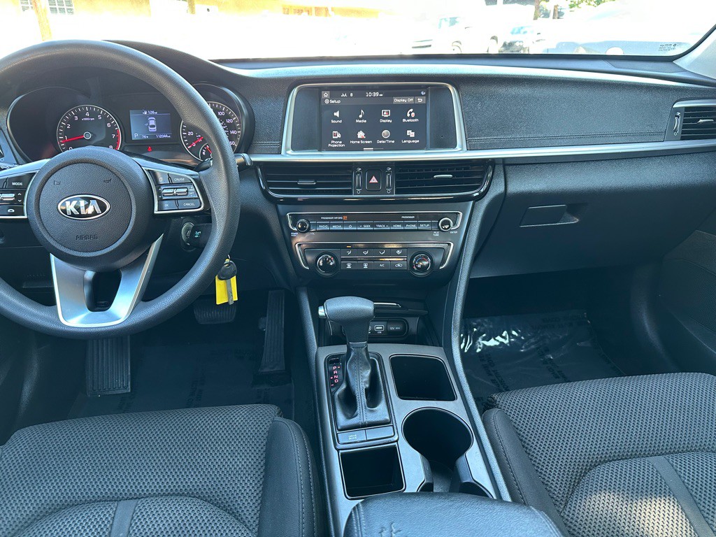 2020 Kia Optima Image 7