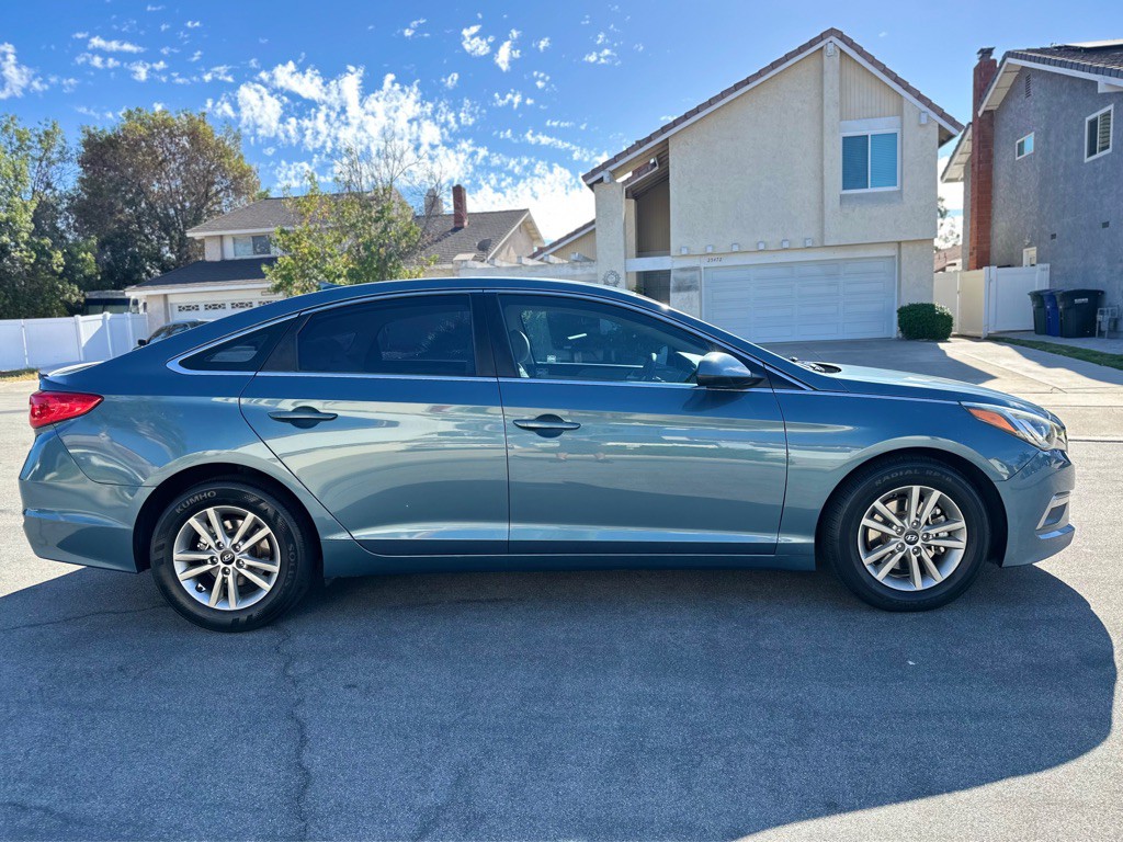 2015 Hyundai Sonata Image 4