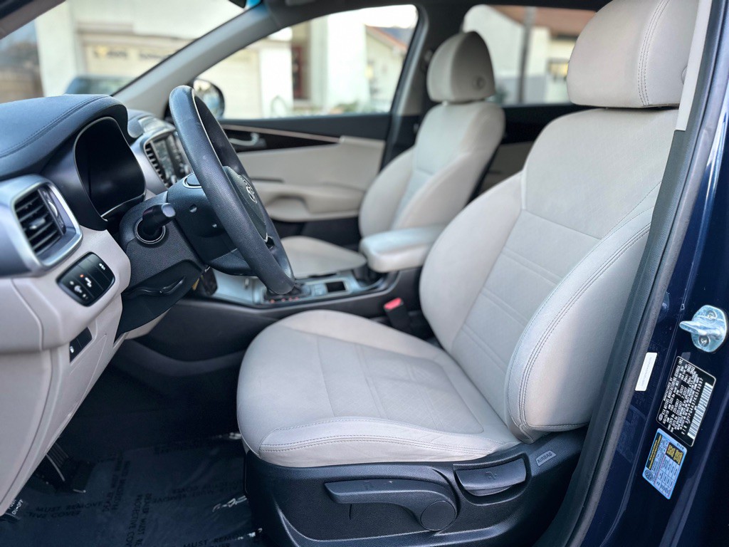 2019 Kia Sorento Image 8