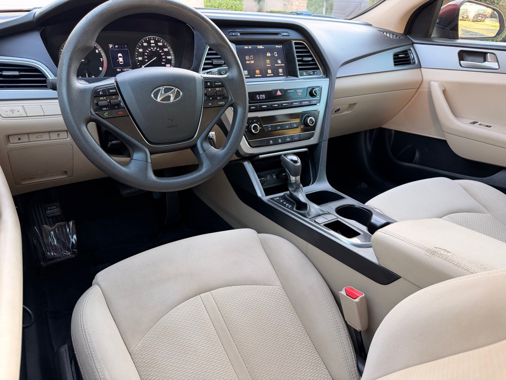 2016 Hyundai Sonata Image 11