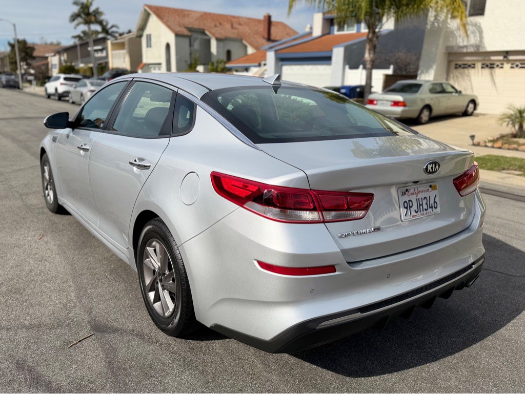 2020 Kia Optima Image 4