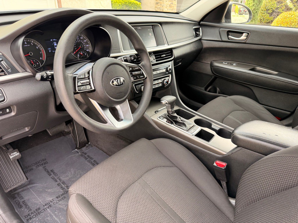2020 Kia Optima Image 9