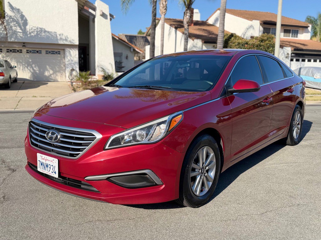 2016 Hyundai Sonata Image 2