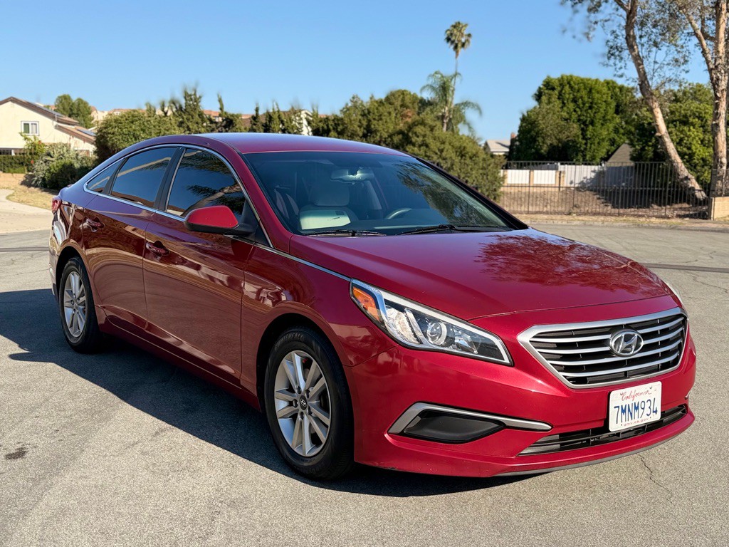 2016 Hyundai Sonata Image 3