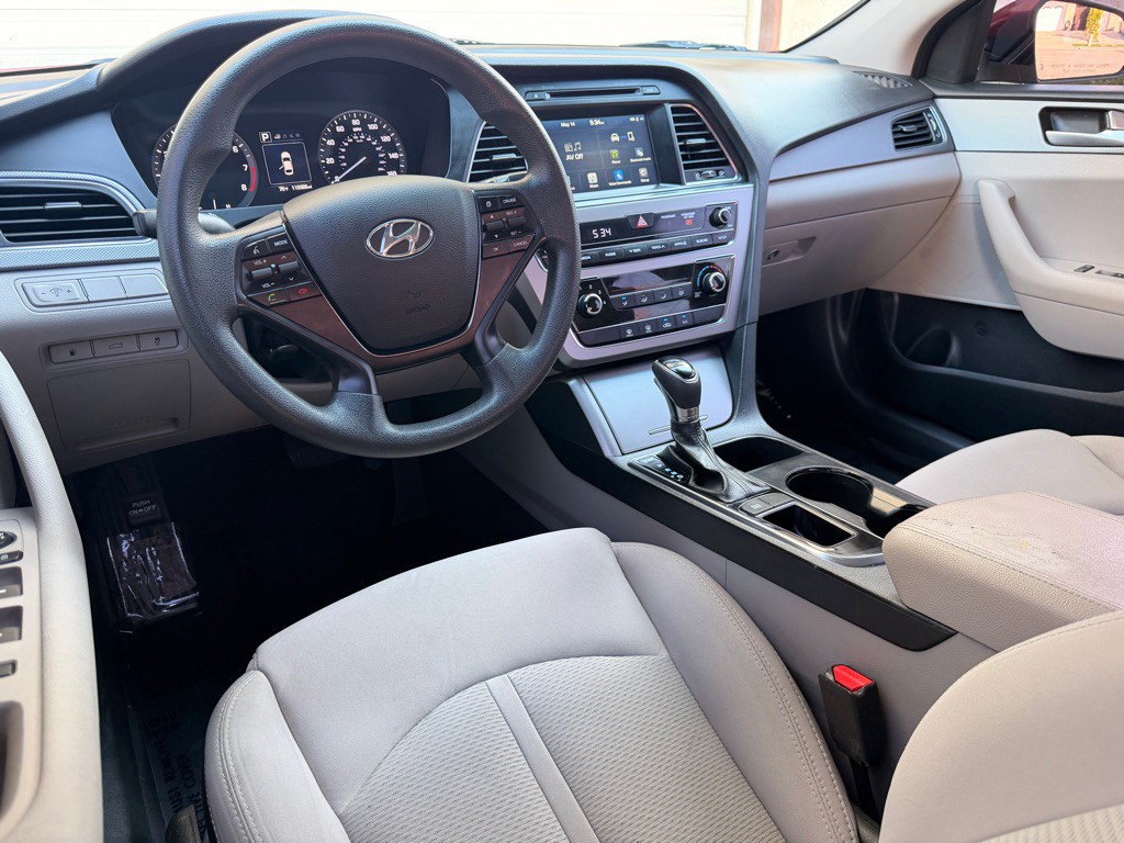 2016 Hyundai Sonata Image 10