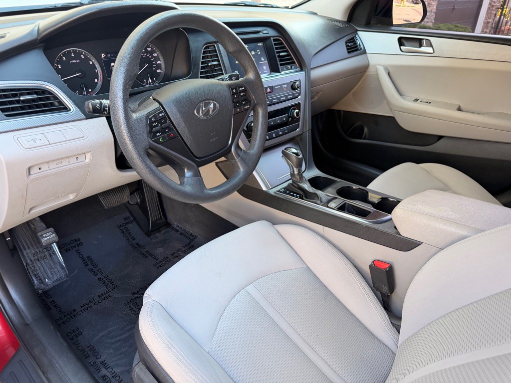 2016 Hyundai Sonata Image 11