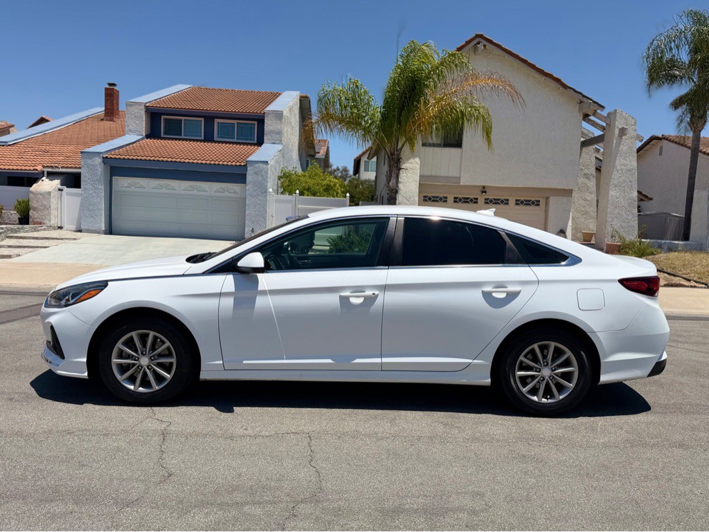 2018 Hyundai Sonata Image 4