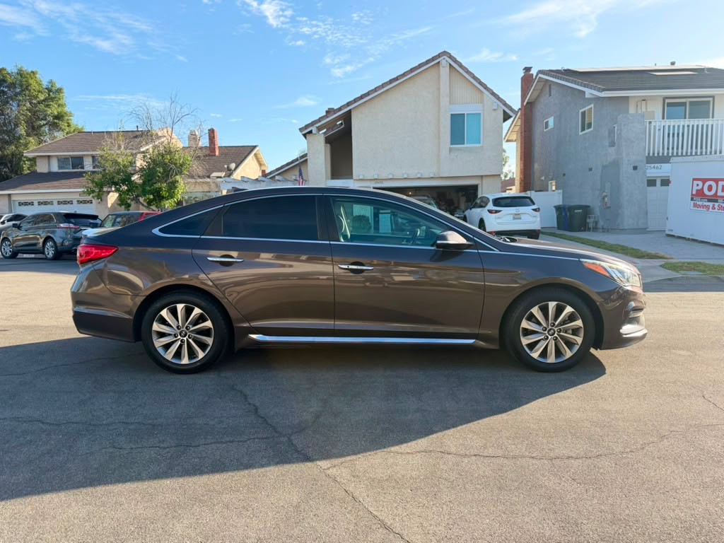 2015 Hyundai Sonata Image 4