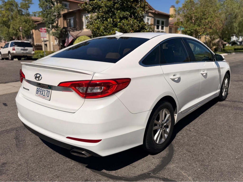 2017 Hyundai Sonata Image 6
