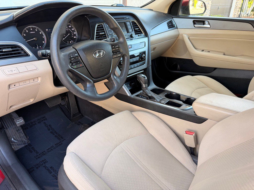 2015 Hyundai Sonata Image 9