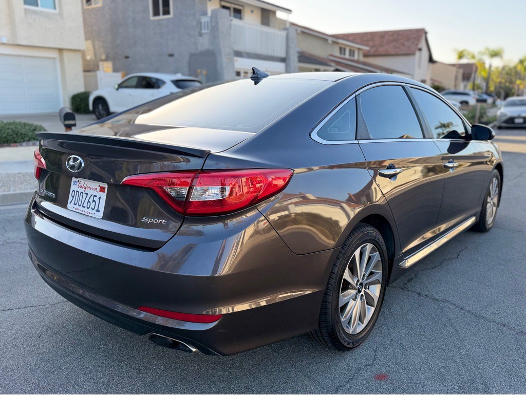 2015 Hyundai Sonata Image 3