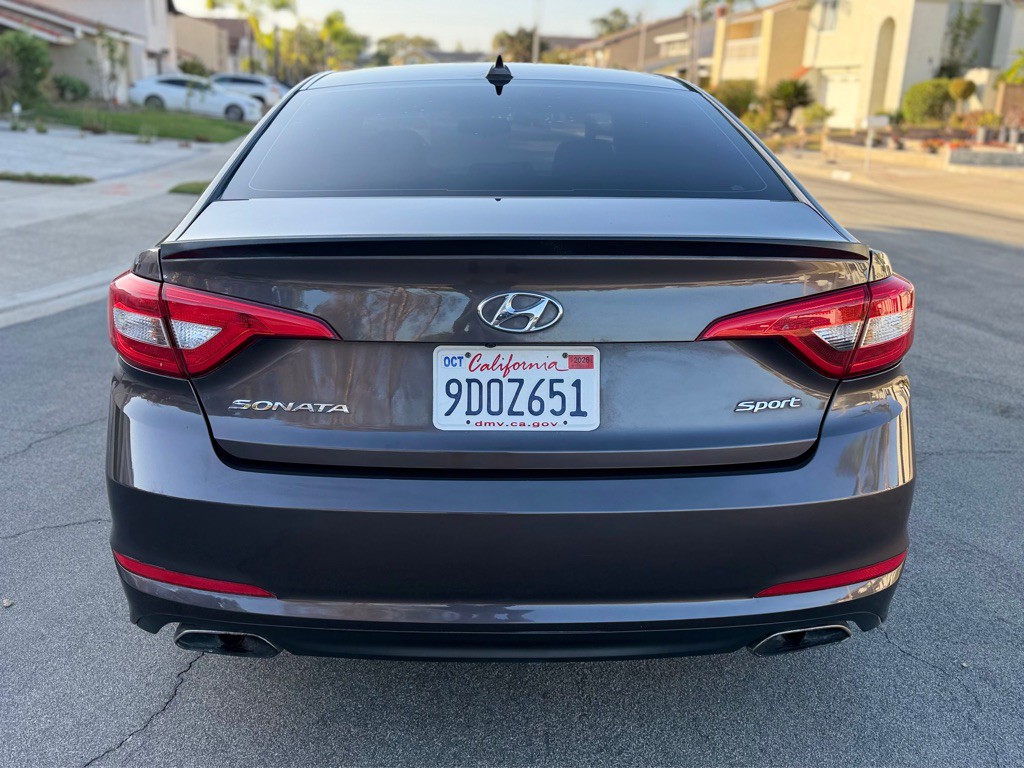 2015 Hyundai Sonata Image 4