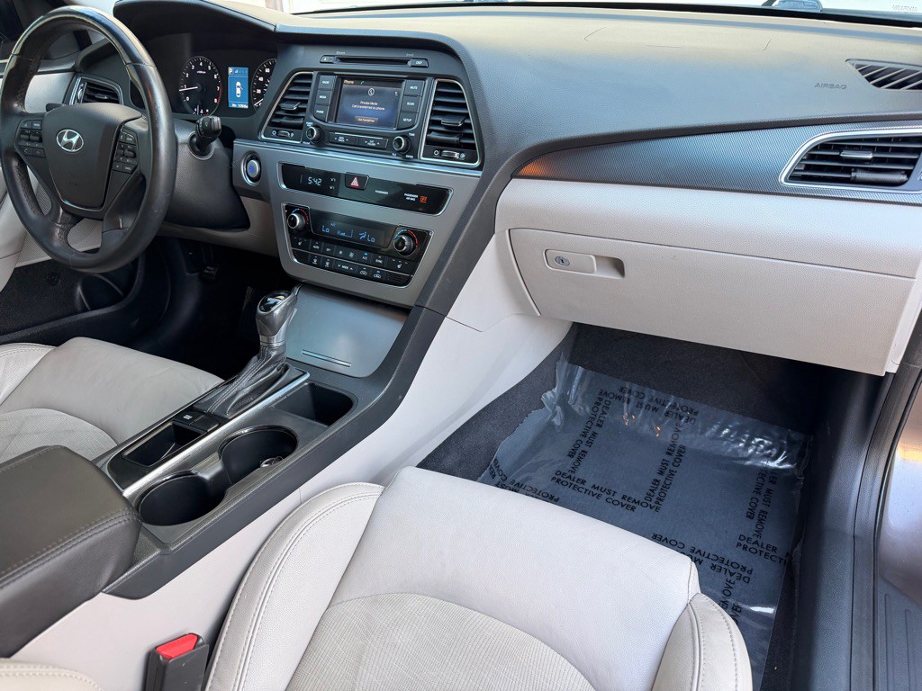 2015 Hyundai Sonata Image 16