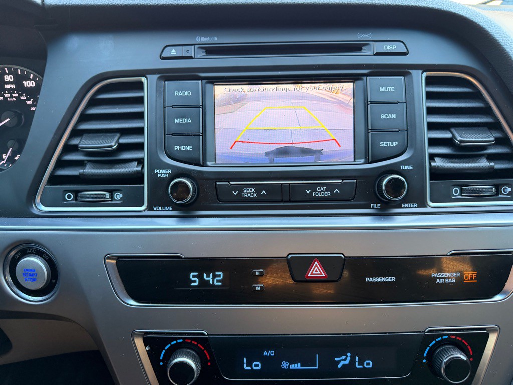 2015 Hyundai Sonata Image 17