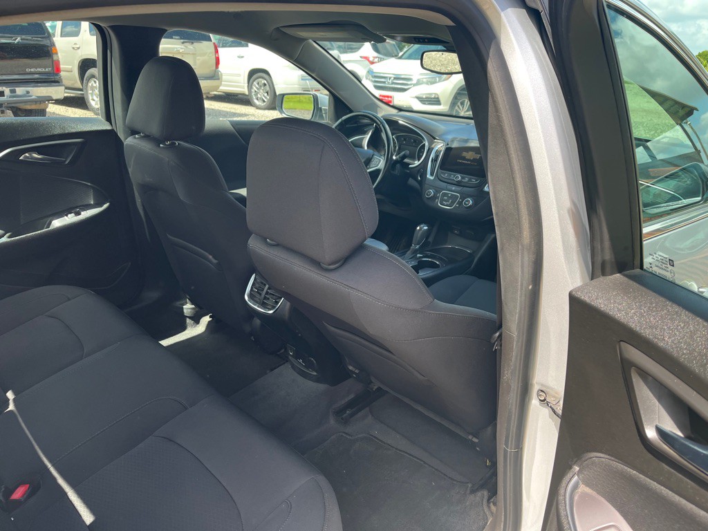2018 Chevrolet Malibu Image 8