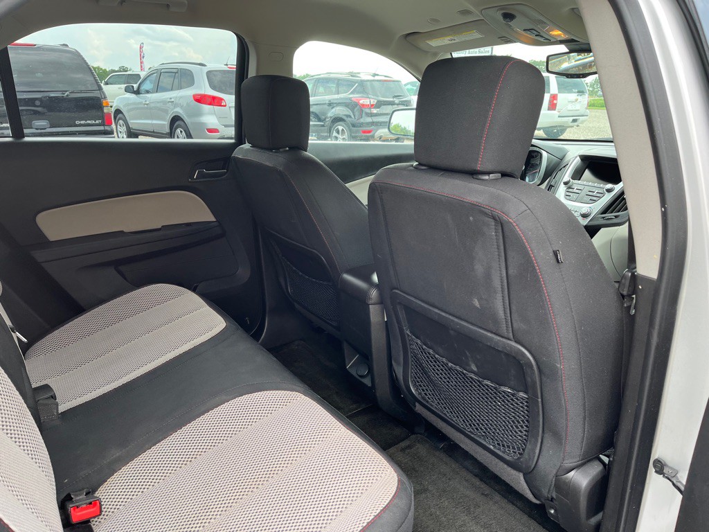 2017 Chevrolet Equinox Image 8