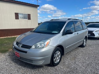 Image for 2005 Toyota Sienna CE ID: 7002205