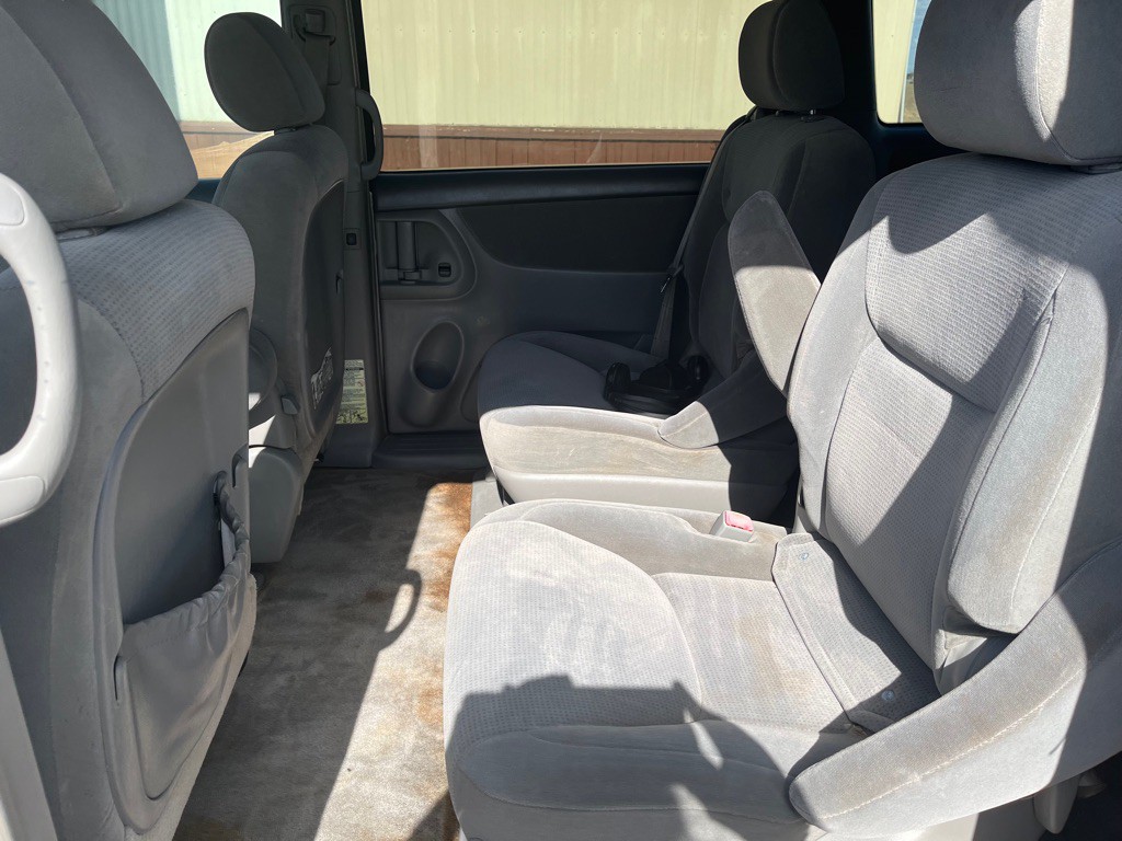 2005 Toyota Sienna Image 6