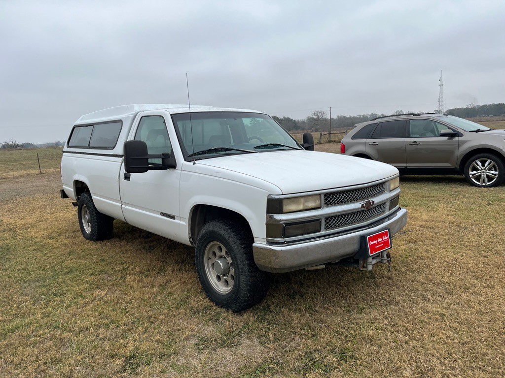 1995 Chevrolet C/K Image 2