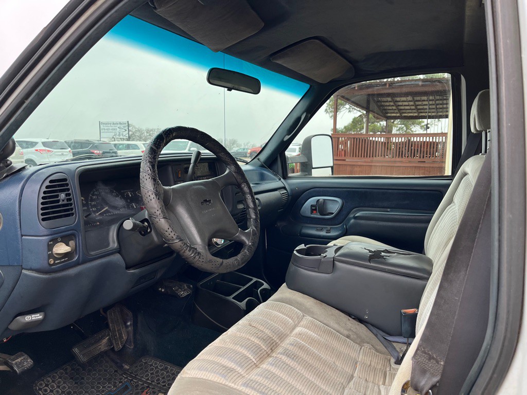 1995 Chevrolet C/K Image 5