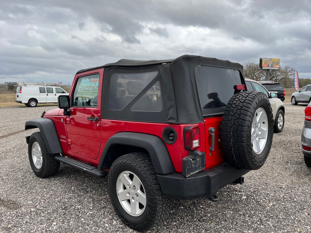 2010 Jeep Wrangler Image 4