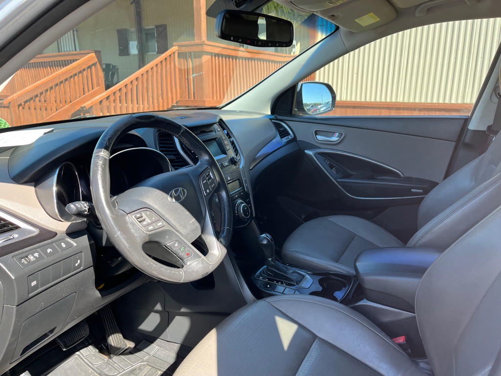 2014 Hyundai Santa Fe Image 5