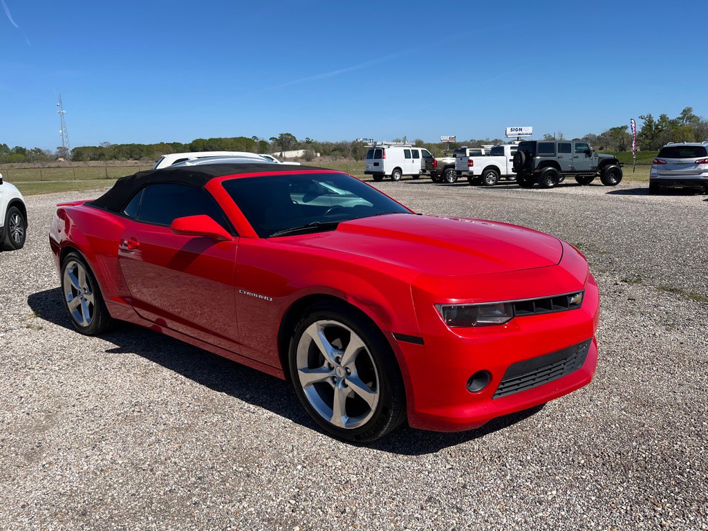2015 Chevrolet Camaro Image 2